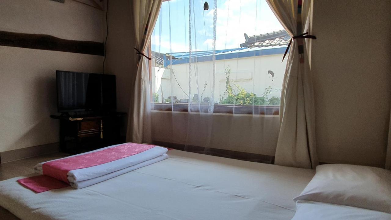 Greem Guesthouse Jeonju Exterior photo